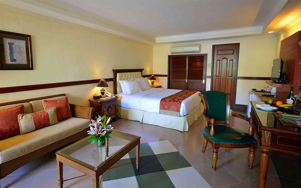 Henann Park Hotel Balabag (Boracay)